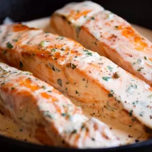 salmao-com-molho-branco-1-